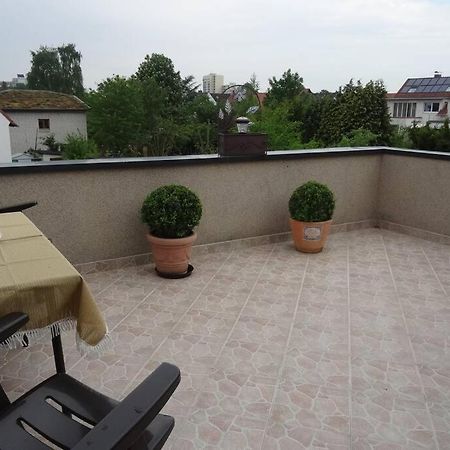 Ferienwohnung Ca 85 Qm Zzgl 17 Qm Terrasse Hannover Exterior photo