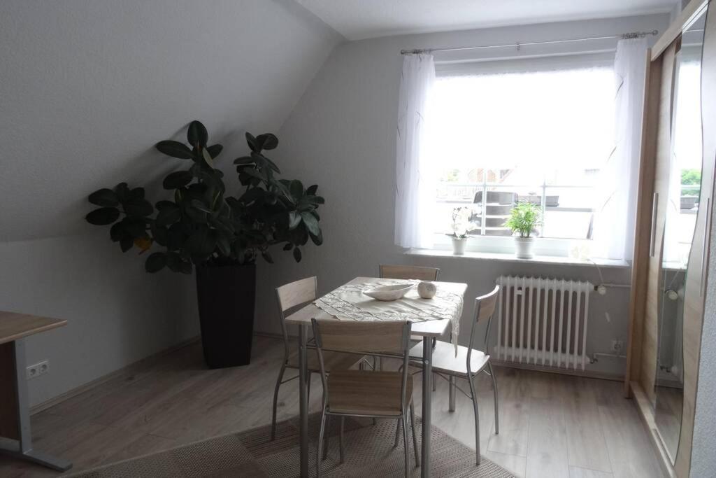 Ferienwohnung Ca 85 Qm Zzgl 17 Qm Terrasse Hannover Exterior photo