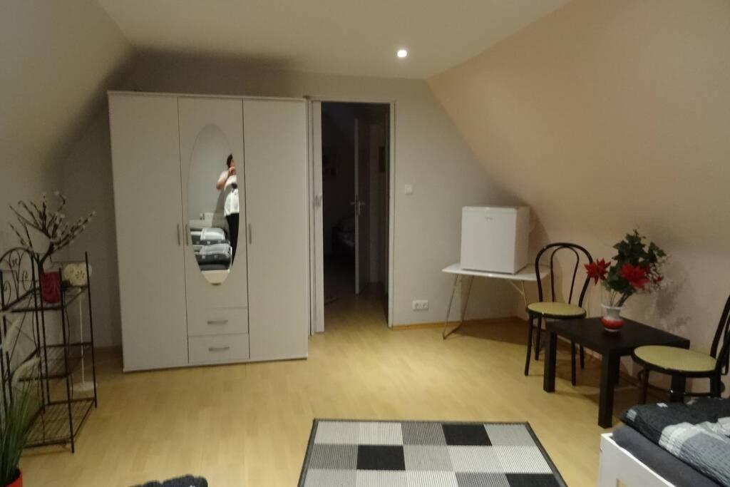 Ferienwohnung Ca 85 Qm Zzgl 17 Qm Terrasse Hannover Exterior photo